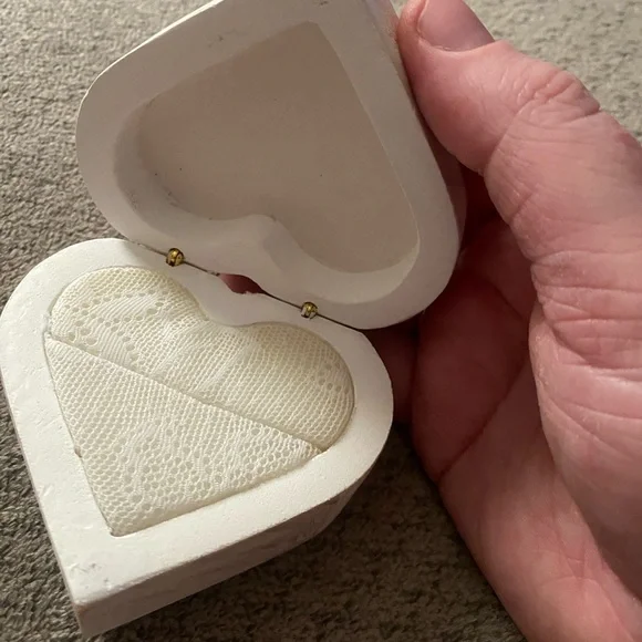 Heart-Shaped Wooden Trinket Box - Picture 4 of 5